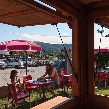 Tres Campanas Πανσιόν 2*