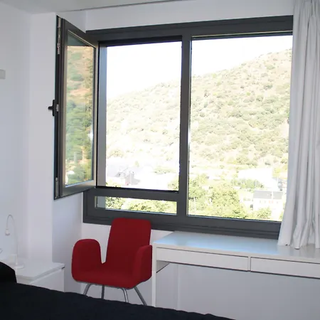 Tres Campanas בית הארחה וילה פרנקה דל ביירסו