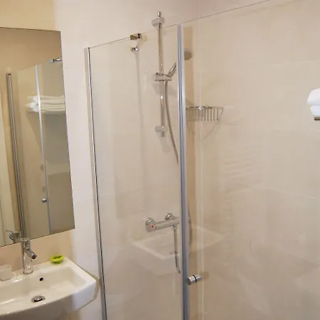 Tres Campanas Affittacamere 2*