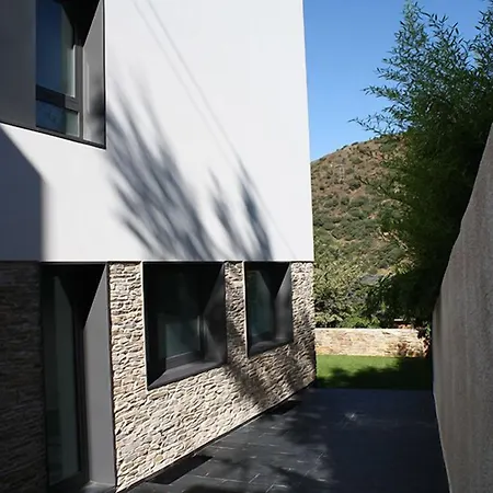 Πανσιόν Tres Campanas Villafranca Del Bierzo