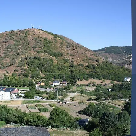 Πανσιόν Tres Campanas