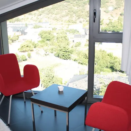 Πανσιόν Tres Campanas