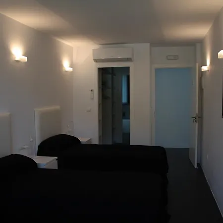 Πανσιόν Tres Campanas Villafranca Del Bierzo