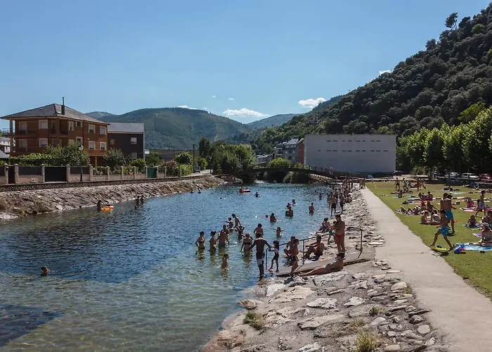 Tres Campanas Villafranca Del Bierzo