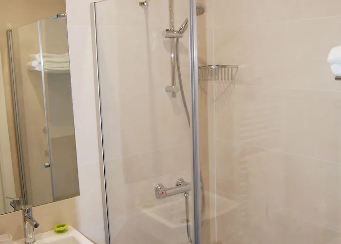 Tres Campanas Guest house 2*