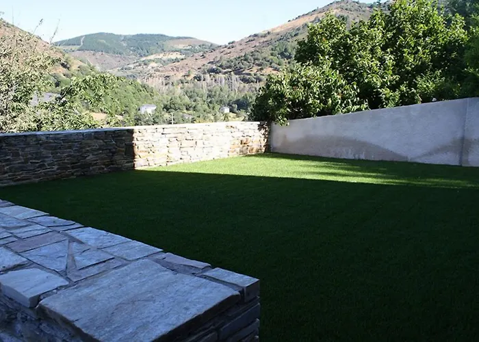 Affittacamere Tres Campanas Villafranca Del Bierzo