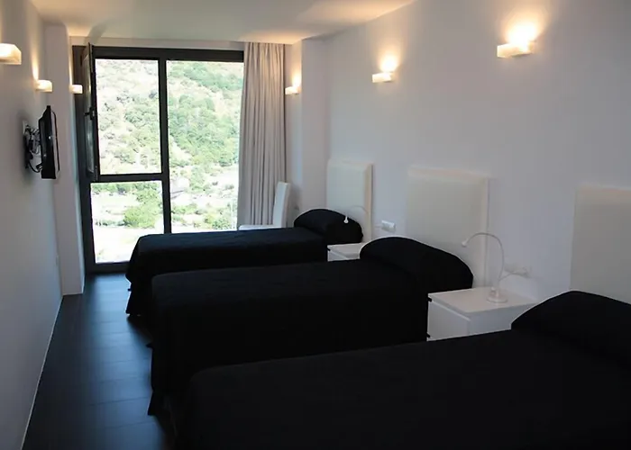 Tres Campanas Affittacamere 2*